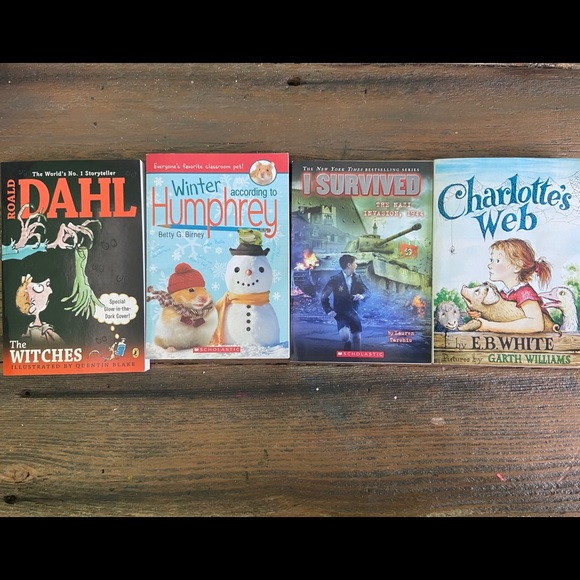 Book bundle - Picture 1 of 3